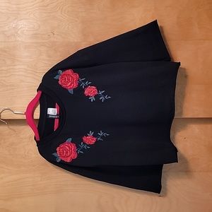 Girls Divided H&M Embroidered Rose Shirt